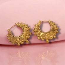 Load image into Gallery viewer, Spiked Creole Earrings