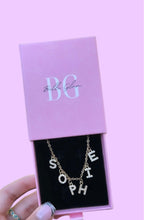 Load image into Gallery viewer, Dangling Name Necklace
