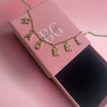 Load image into Gallery viewer, Dangling Name Necklace